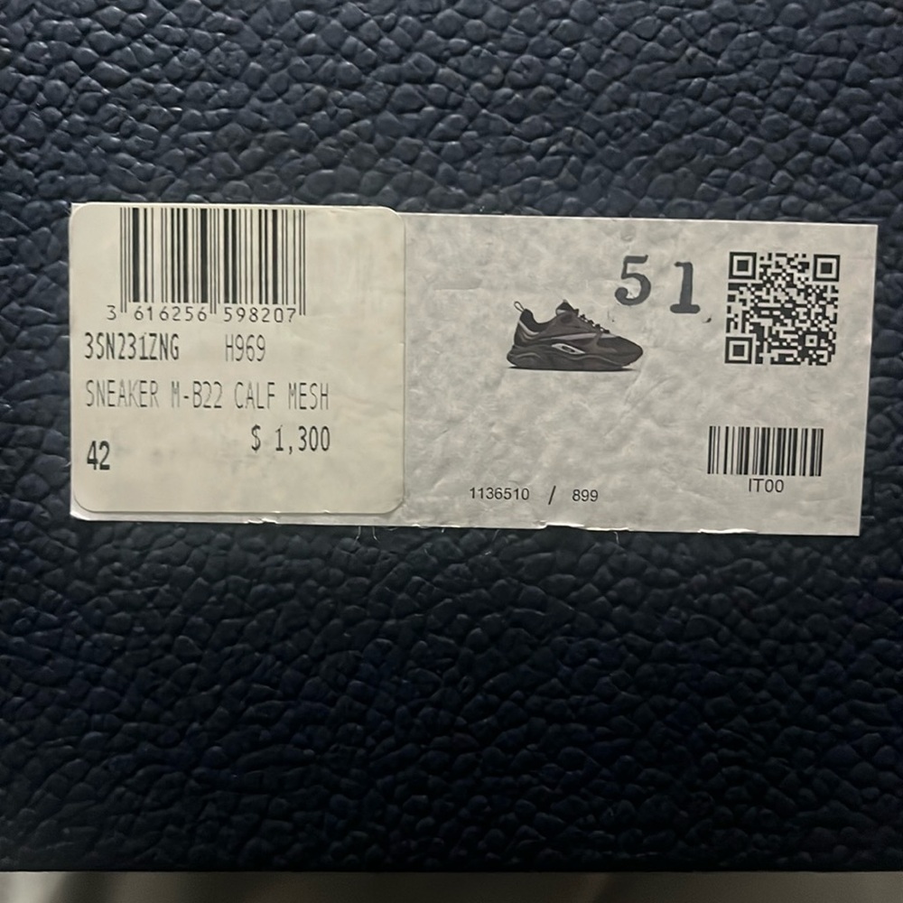 B22 Dior Size 42/9 black reflective